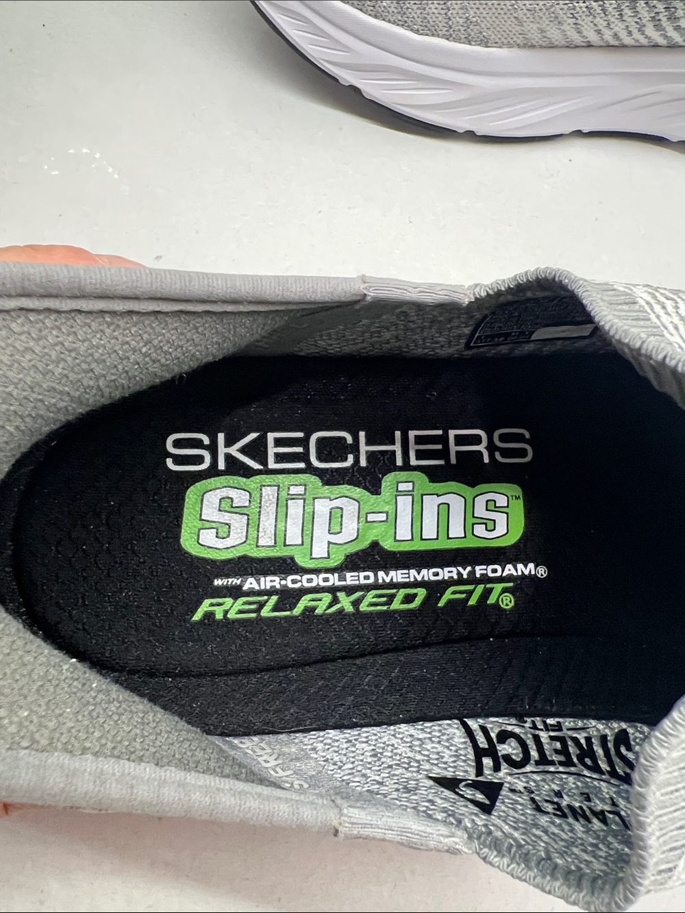 Sketcher’s Men's Slip-ins®: Relaxed Fit® Edgeride Raygo Sneakers - Picture 5 of 9
